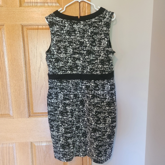 NWT Dana Buchman Dress - Picture 5 of 8